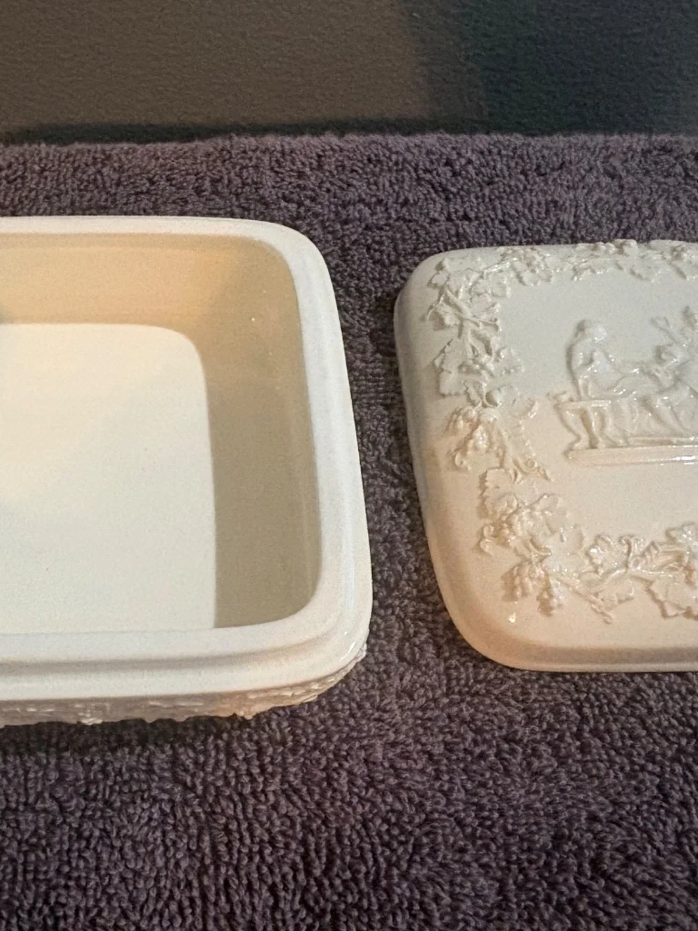 Wedgewood embossed Queensware trinket box, white creme on creme porcelain